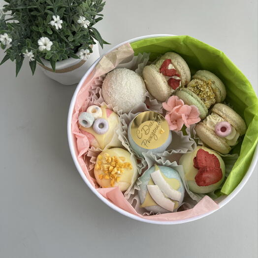 Моти и Макаронс | Mochi | Macarons | Подарок |