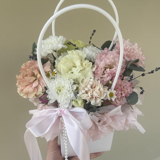 Композиция из эустомы/диантуса/лаванды/ромашки💕