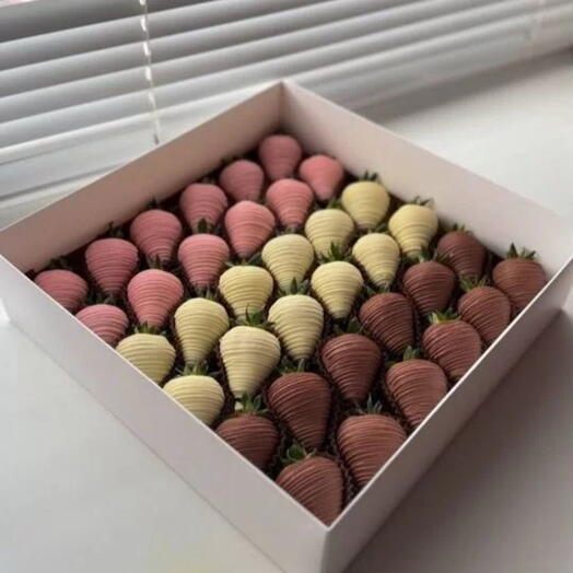 Клубника в шоколаде LOVЕ