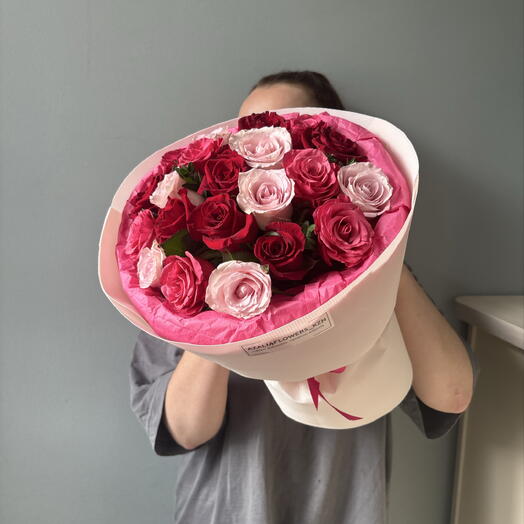 Малиновые розы 🌹
