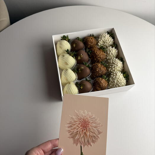 sweet set of chocolate covered strawberries