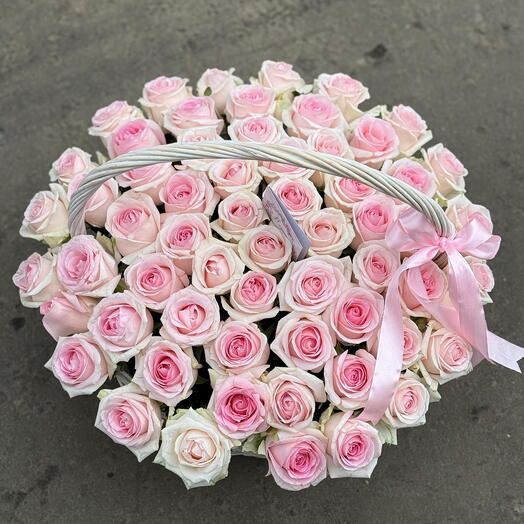 Корзина из 51 розы
