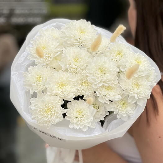 Букет из кустовых хризантем