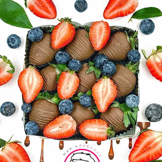 Клубника в шоколаде BERRY PREMIUM