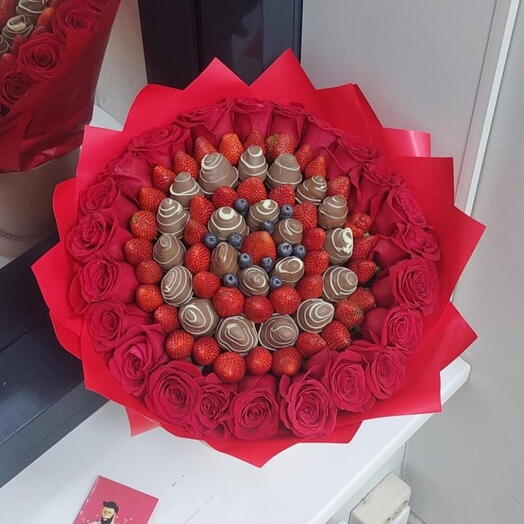 Клубничный Boom 💥 ♥️ Шикарный букет с клубникой в шоколаде и красной розой 🌹Любимой Дофаминовый букет