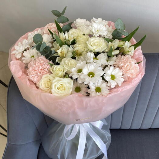 Пышный бело- розовый букет 🤍🌸🌿