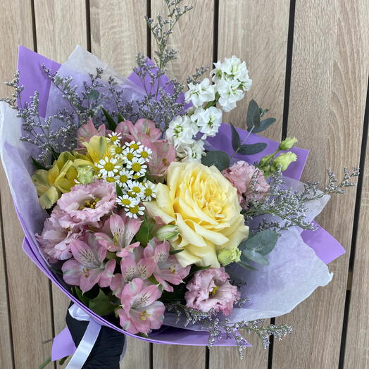 Нежный букет с Французской Розой и Ромашками🌸🤍