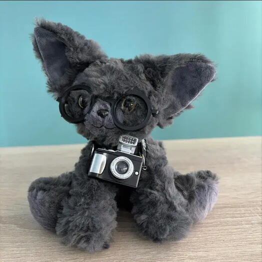 Кот антистресс с фотоаппаратом в очках