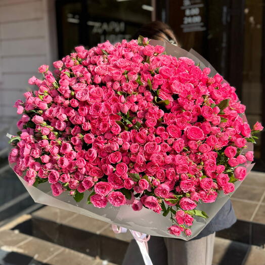 WOW bouquet 51 spray roses
