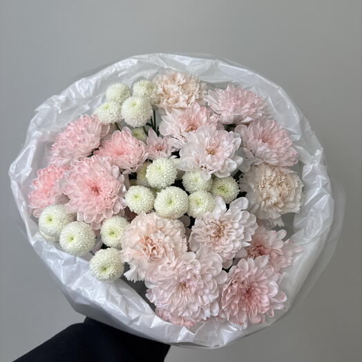 💋пышный букет bloom room хризантема и диантум