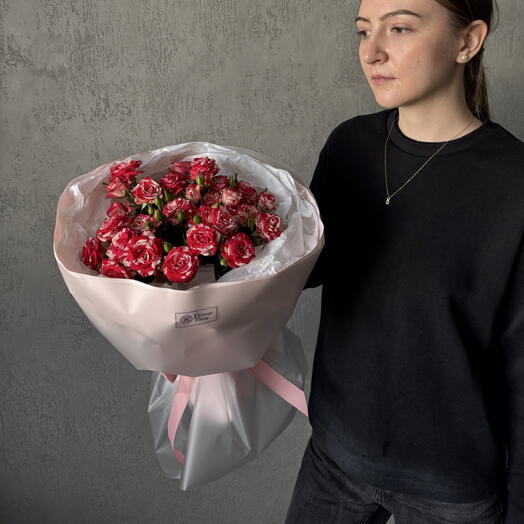 Букет кустовых роз