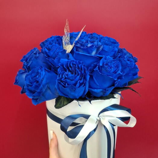 Коробка синих роз