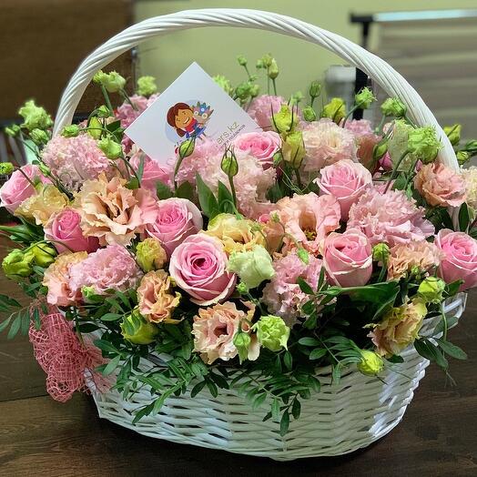 Корзина с цветами "Pink Mondial"