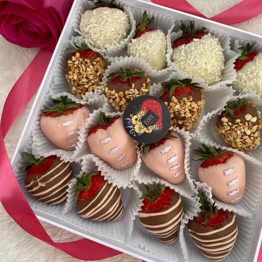Chocolate Covered Strawberry Set