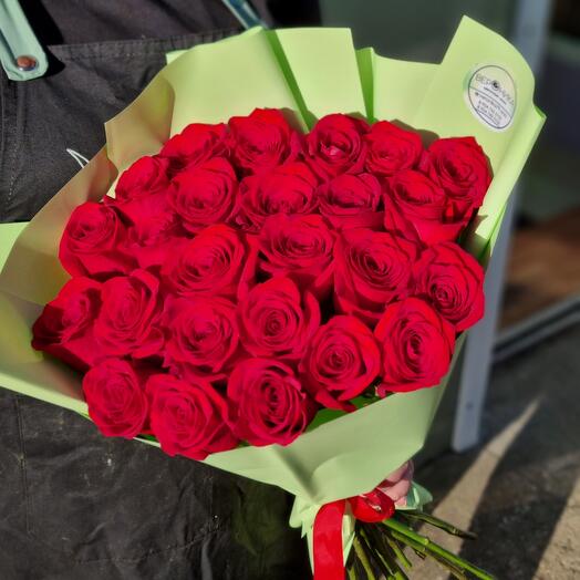 Bouquet of 25 red roses