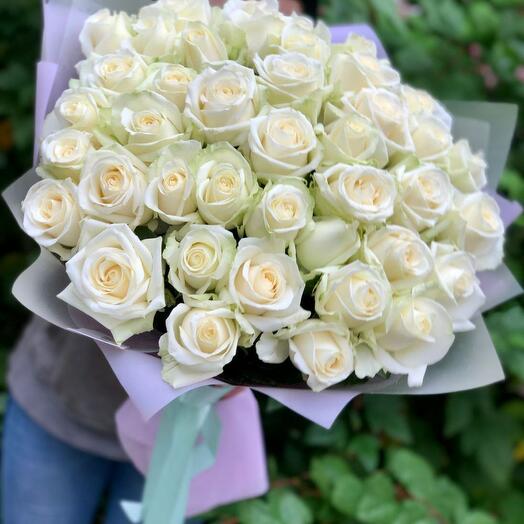 Ramo de 41 rosas blancas