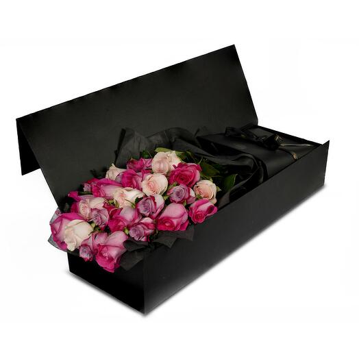 Fresh Roses in a Long Box - Small