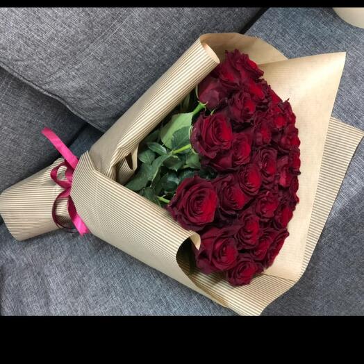 Rosa Ecuador en embalaje Kraft
