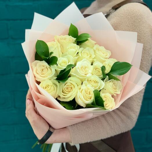 Ramo de 17 rosas blancas