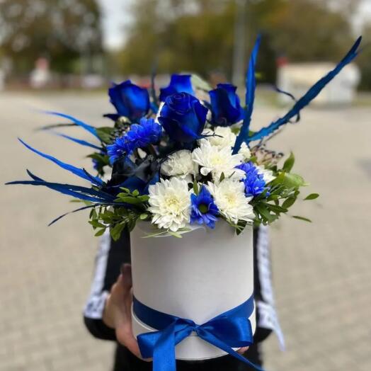 Roża niebieska w pudełku