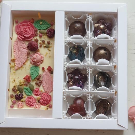 Шоколадный набор женский с цветами