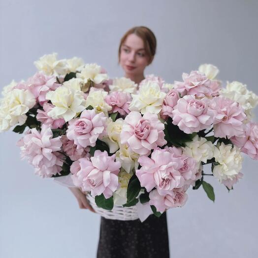 Корзина из 101 французской розы