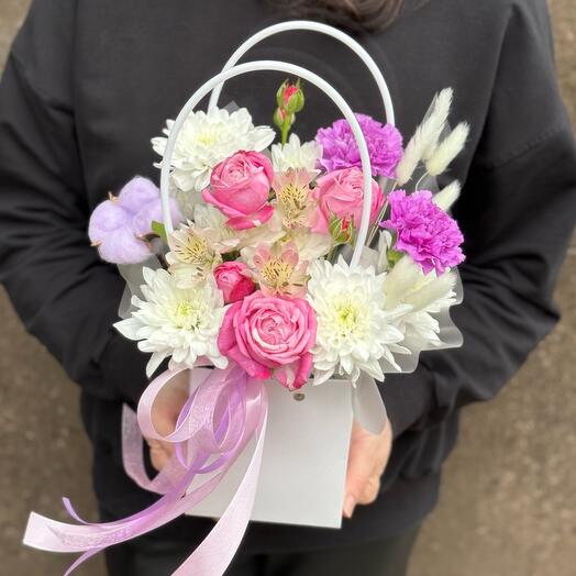 Цветы в коробке
