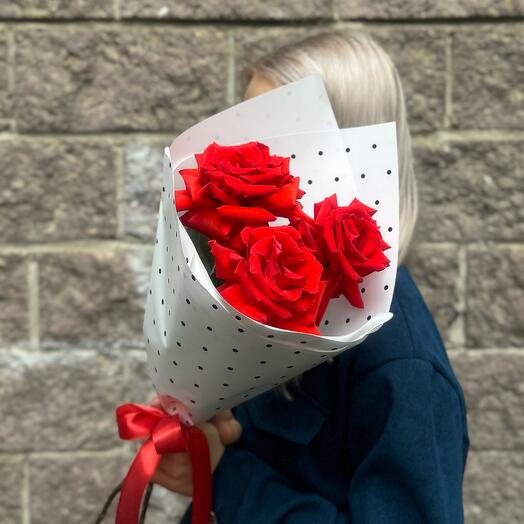 Красные розы Нина