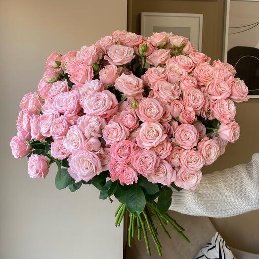 25 розовых кустовых роз 💞