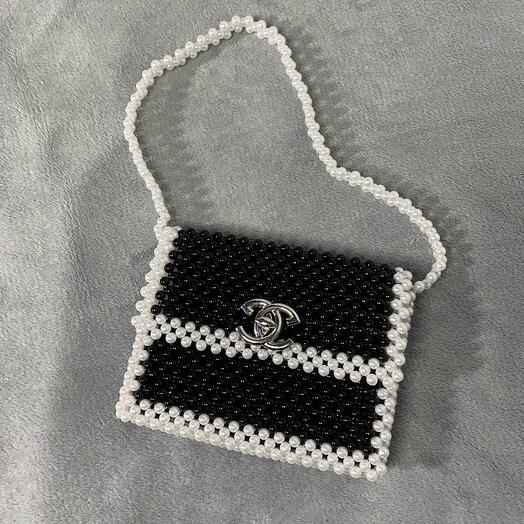 Сумка из бусин в стиле Chanel
