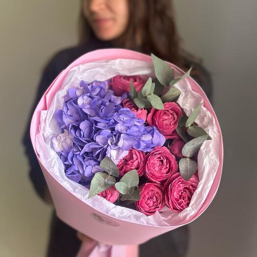 ВДОХНОВЕНИЕ букет с гортензией и пионовидными розами