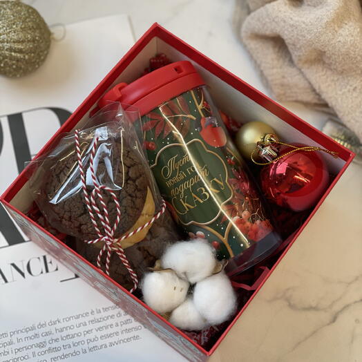 Новогодний подарочный набор (термостакан с чаем , домашнее печенье)