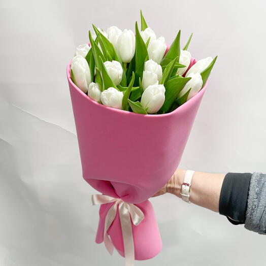 Tulips. Bouquet of 15 tulips