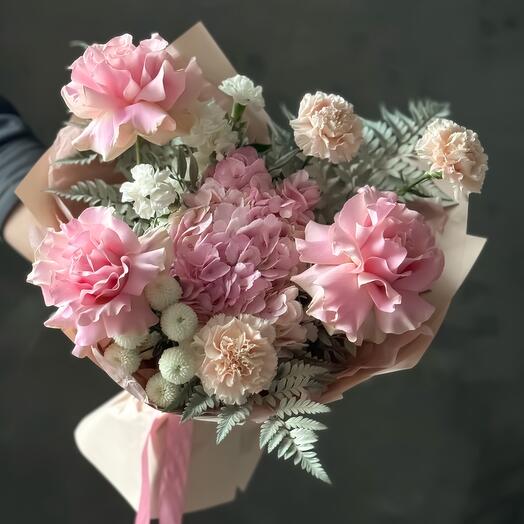 🍀 PINK! Большой букет с розовыми французскими розами и  гортензией в стильной упаковке
