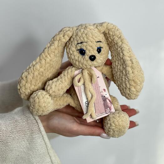 Игрушка ручной работы «зайка» в коробке