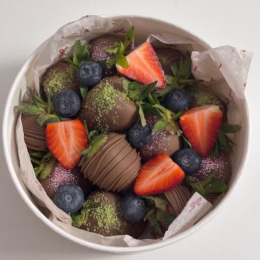 Клубника 12 шт