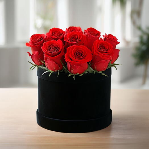 Valentines Day Small Red Roses Box