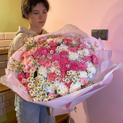 Buquê de cravos e camomila