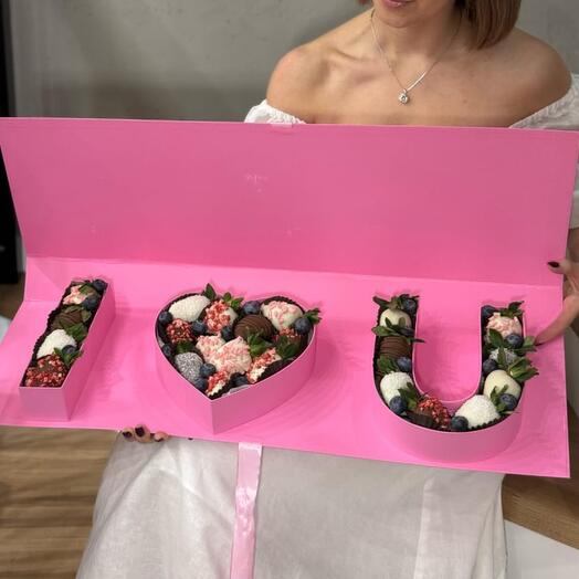 Клубника в бельгийском шоколаде I🤍U розовая коробка
