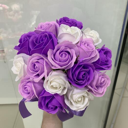 Сиреневый букет 17 роз