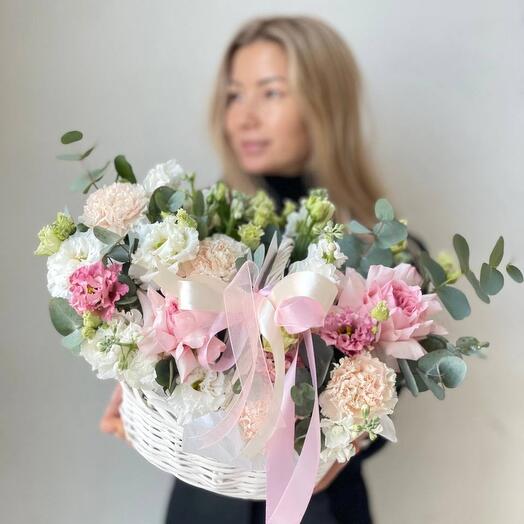 Basket with eustoma roses and mattiola