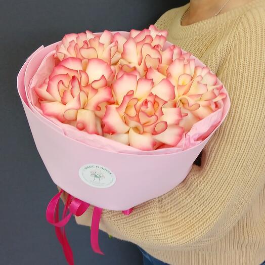 Букет из 5 французских розовых роз