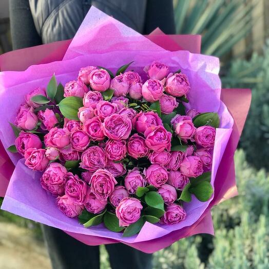 Большой букет из пионовидных роз «Мисти Бабл»