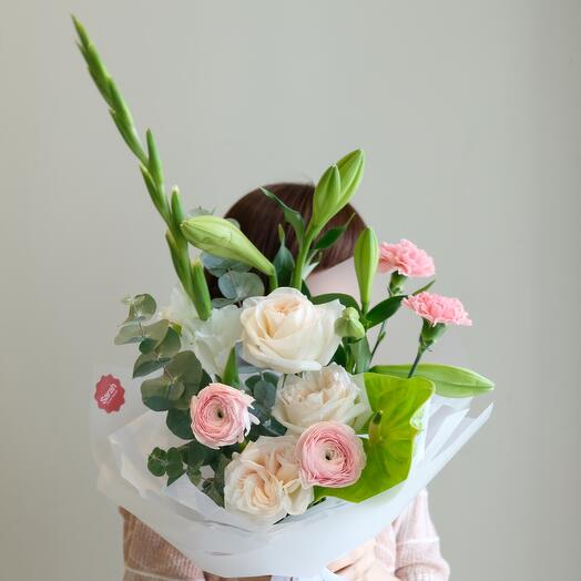 Саған ұқсайды