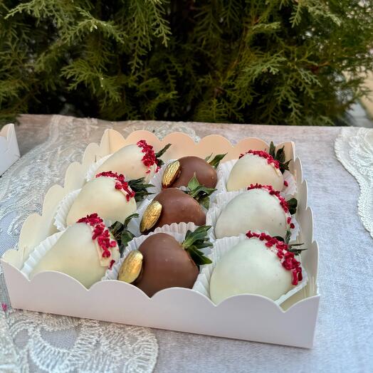 Клубника 🍓🍫