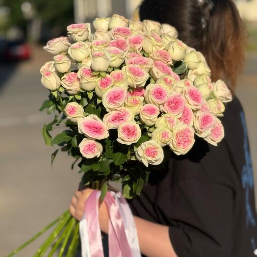 Букет из Кустовых роз  15шт