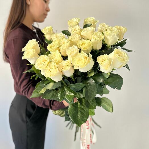 Букет "25 метровых белых роз без оформления"