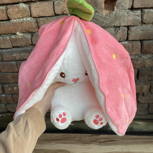 Strawberry bunny 40cm