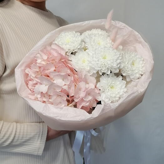 🧁Пироженка букет  из кустовых хризантем и гортензии в нежном оформлении