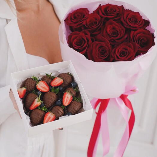 Комбо 9 роз + 9 клубники